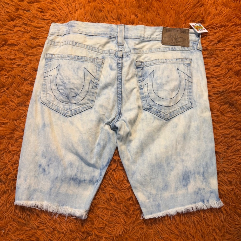 True Religion Geno Cut-Off Mens Denim Shorts Light Acid Wash Size 38 Made in USA - Picture 2 of 4